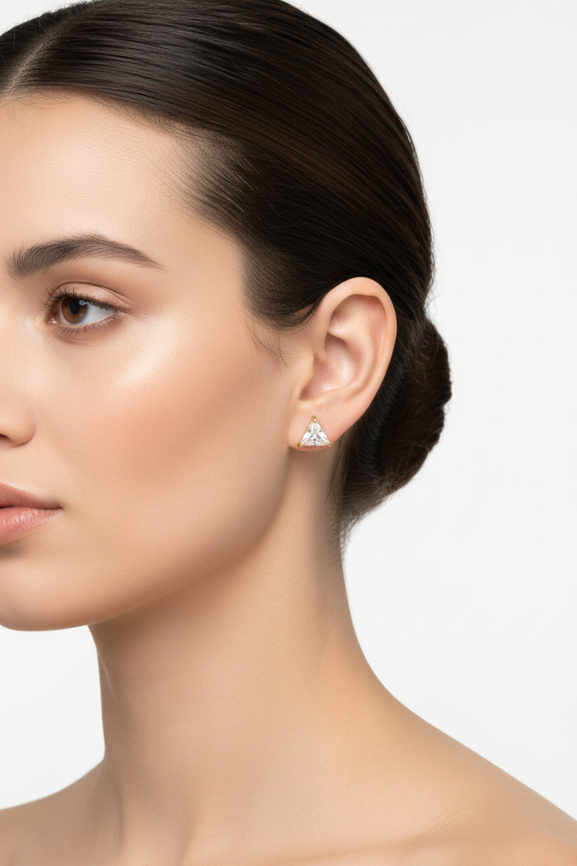 Boucle d'oreille zirconium triangle